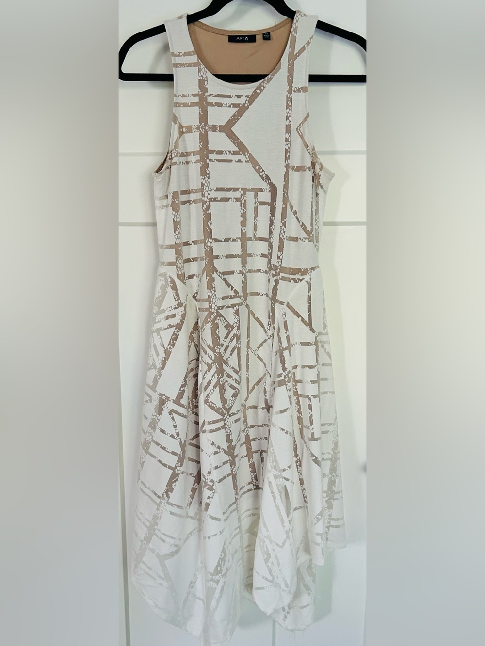 Apt 9 Sleeveless Dress Lined Sz XS Tan / White Geometric Handkerchief Bottom